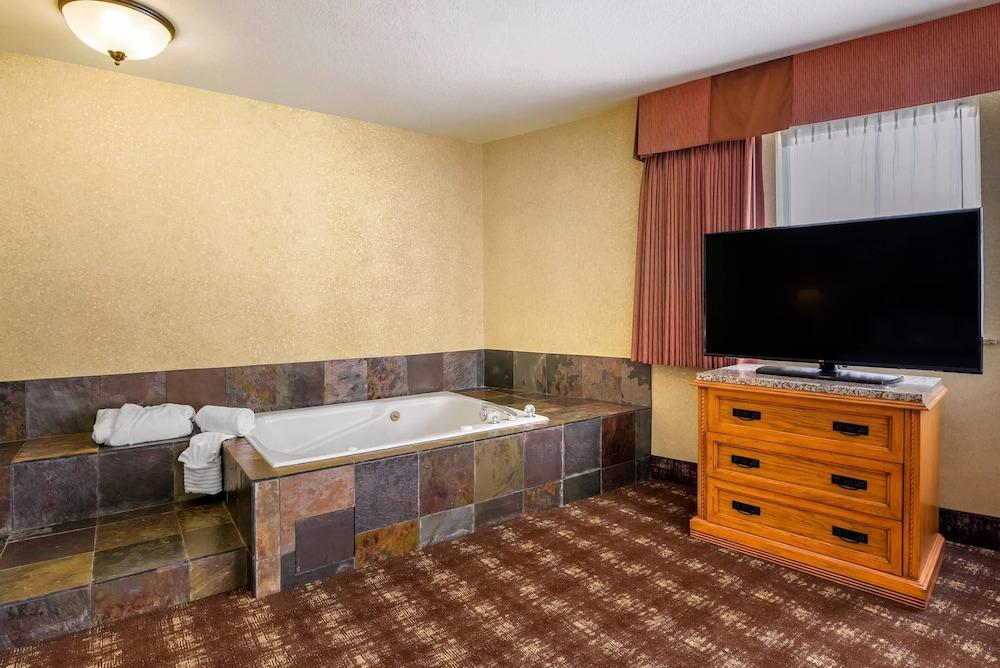 Kathryn Riverfront Inn, an Ascend Collection Hotel