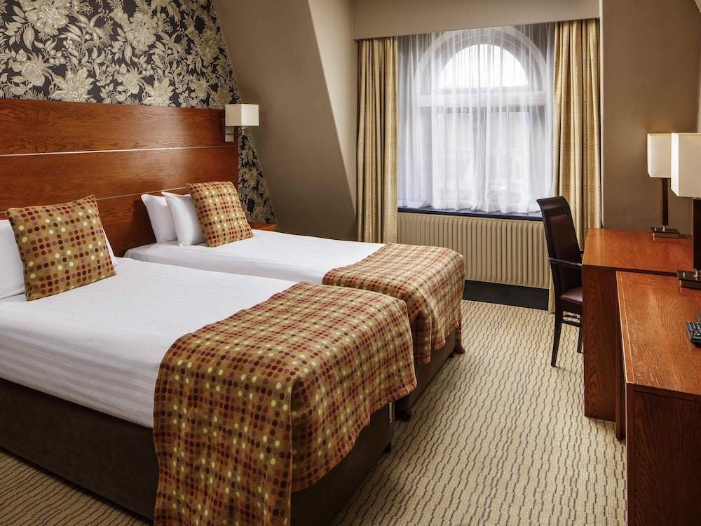 Mercure Leeds Parkway Hotel