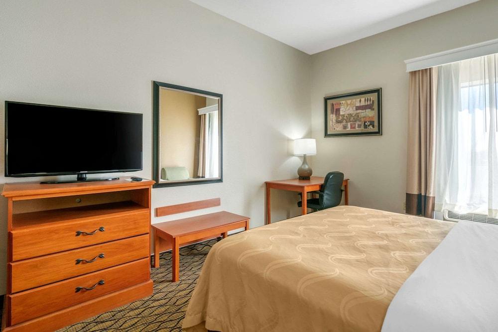Quality Inn & Suites Jefferson City
