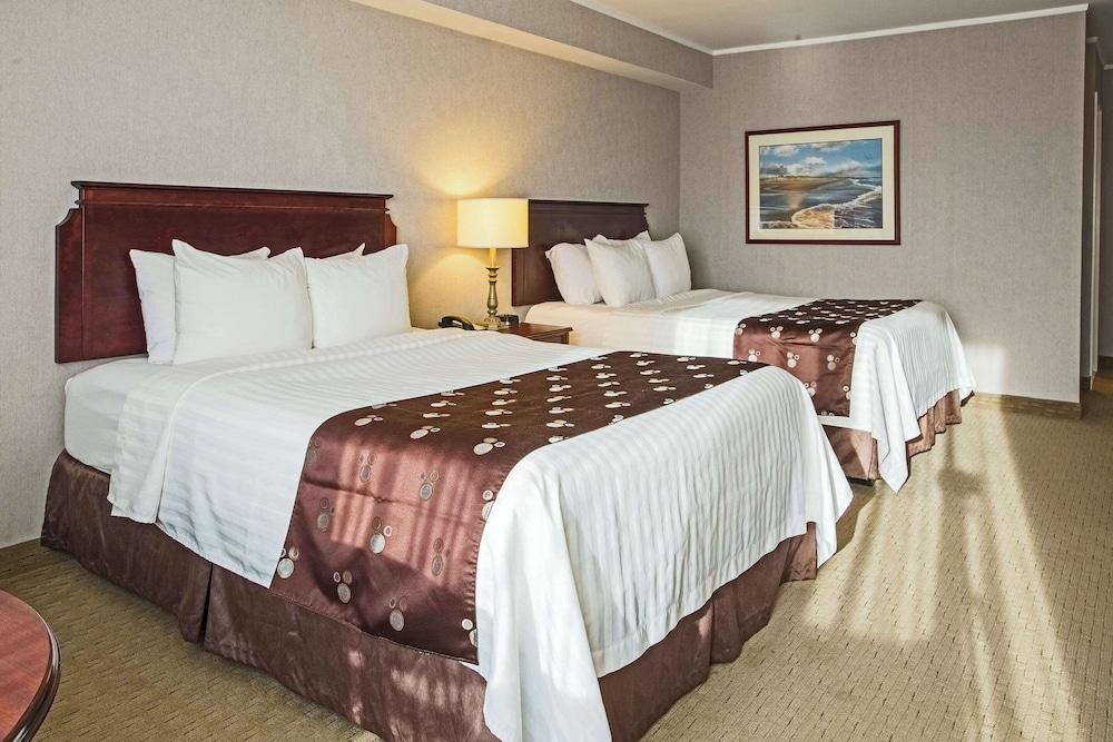 Quality Inn & Suites Downtown