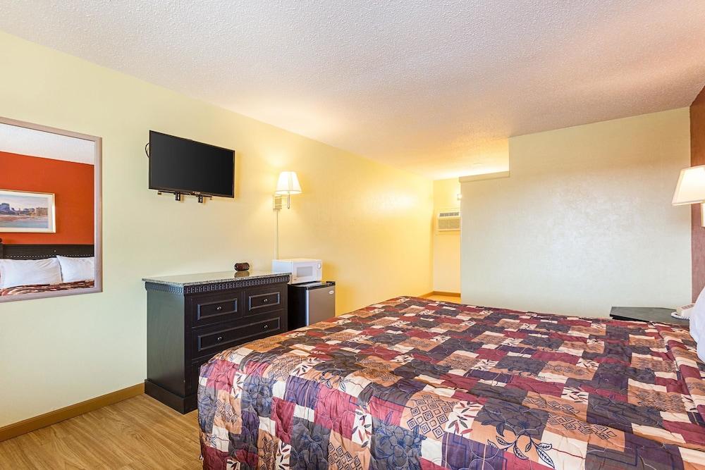 Rodeway Inn Roswell West