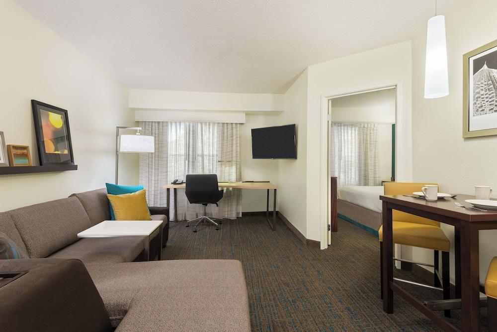 Residence Inn by Marriott Savannah Midtown