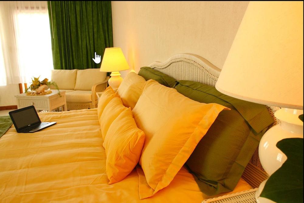 Unique Village Resort