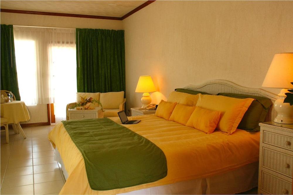 Unique Village Resort