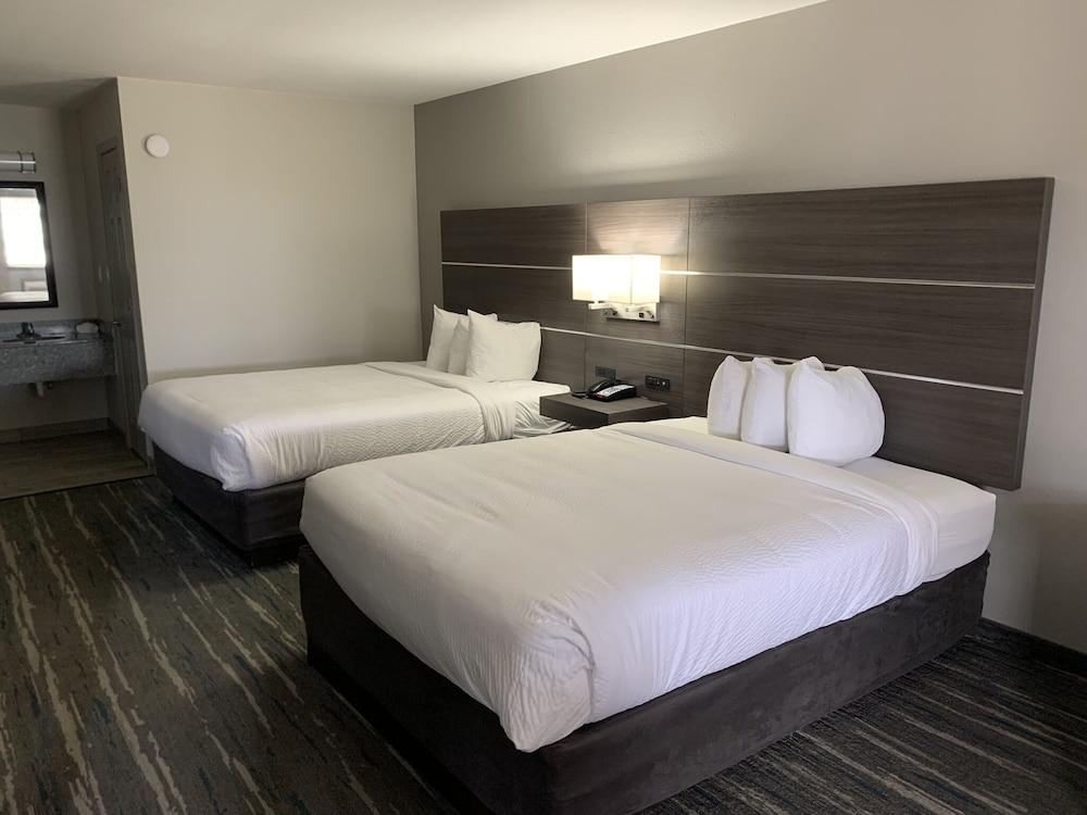 Days Inn by Wyndham Wagoner