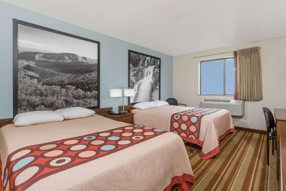 Super 8 by Wyndham Danville VA