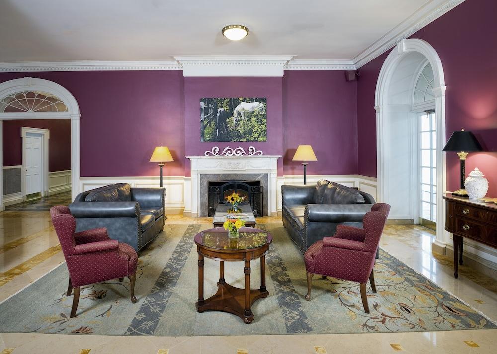 Gideon Putnam Resort And Spa