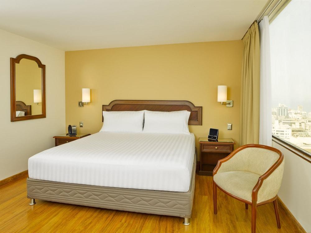 Hotel Estelar Miraflores