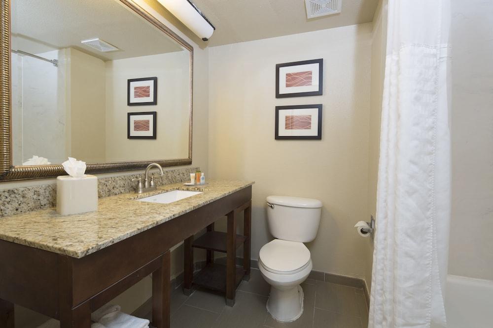 I-Drive Hotel at Universal