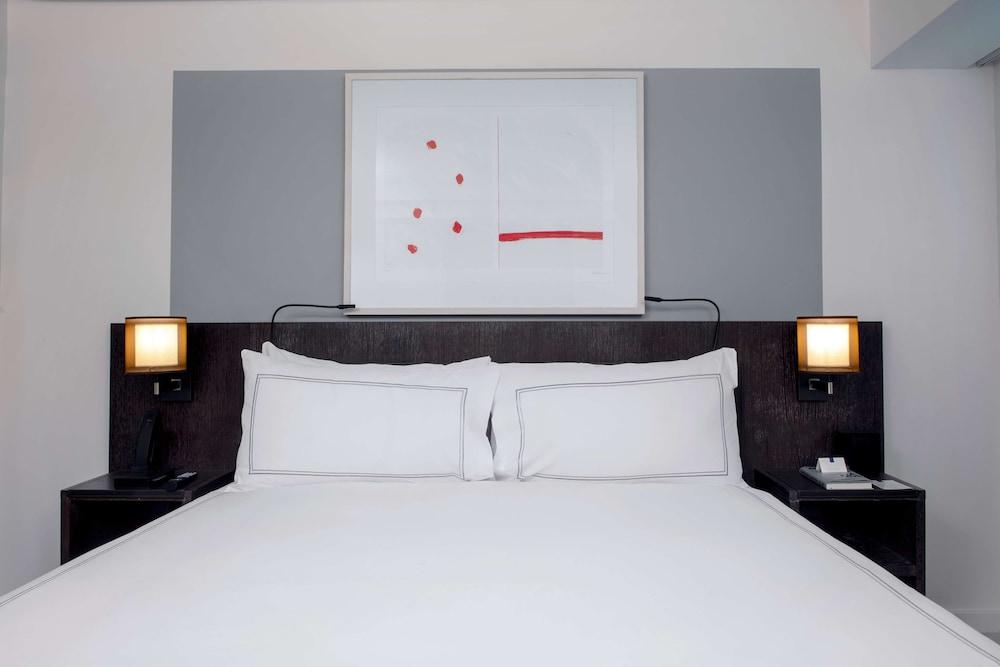 Conrad New York Downtown