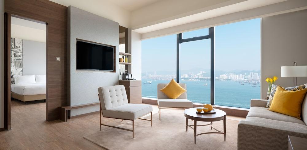 Island Pacific Hotel