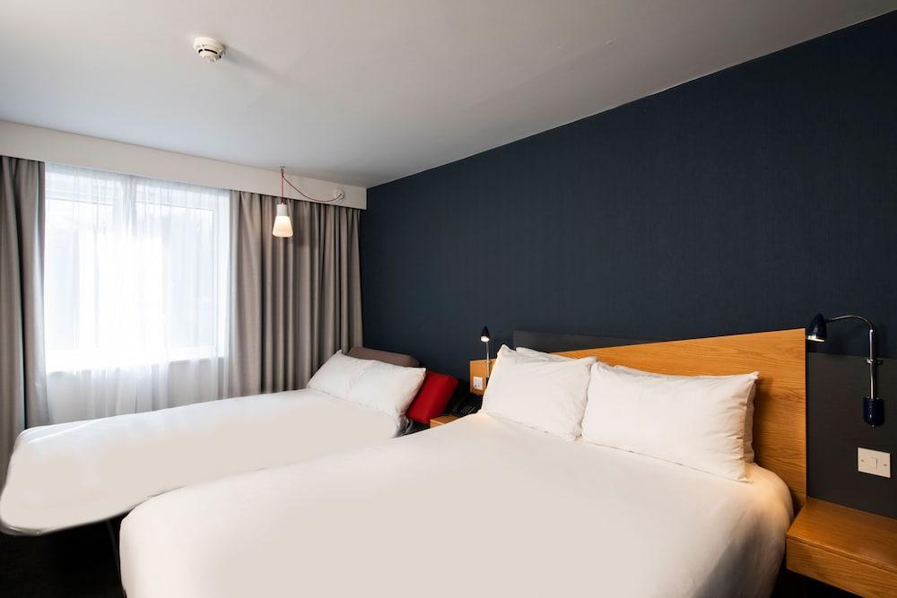 Holiday Inn Express Stoke On Trent by IHG