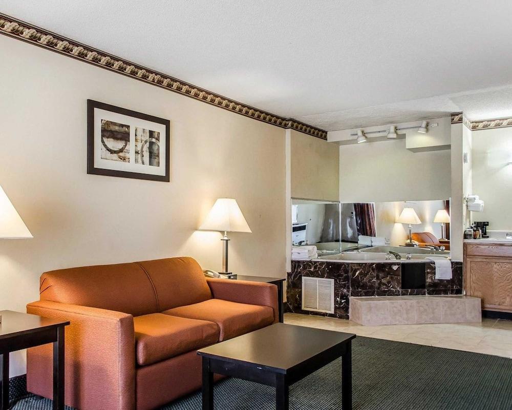 Quality Inn & Suites York East