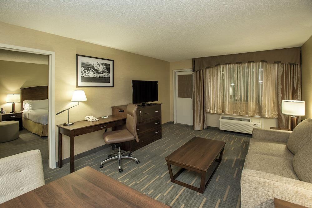 Holiday Inn Lethbridge by IHG