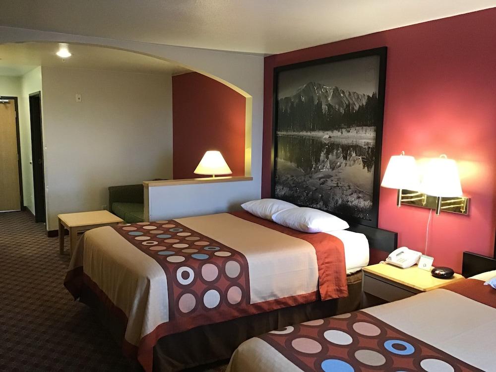 Super 8 by Wyndham Heyburn/Burley Area