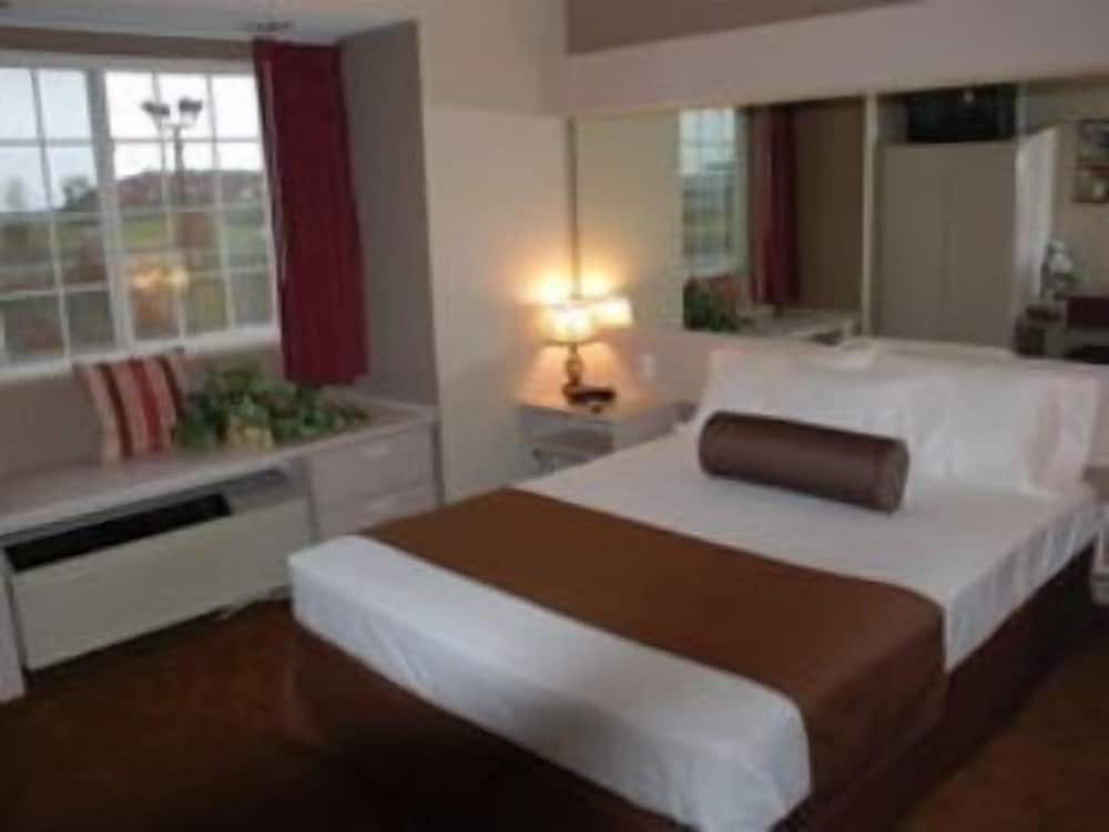 Patti's Inn & Suites