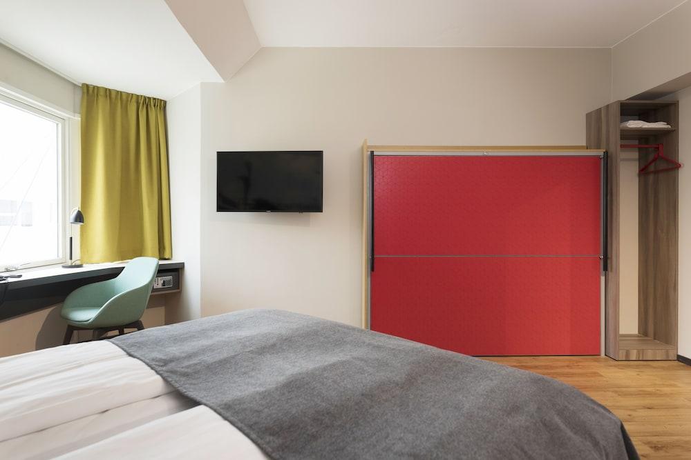 Good Morning + Halmstad