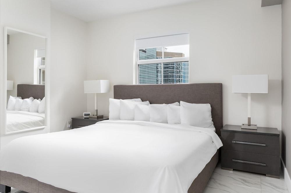 Fortune House Hotel Suites