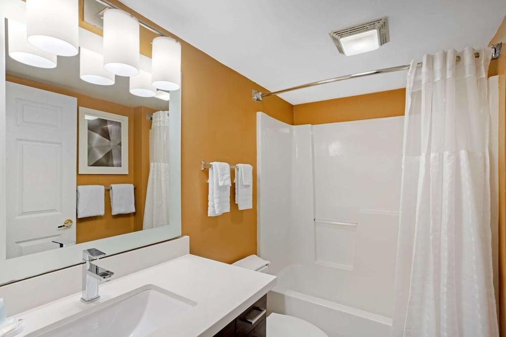 MainStay Suites Mt. Laurel - Philadelphia