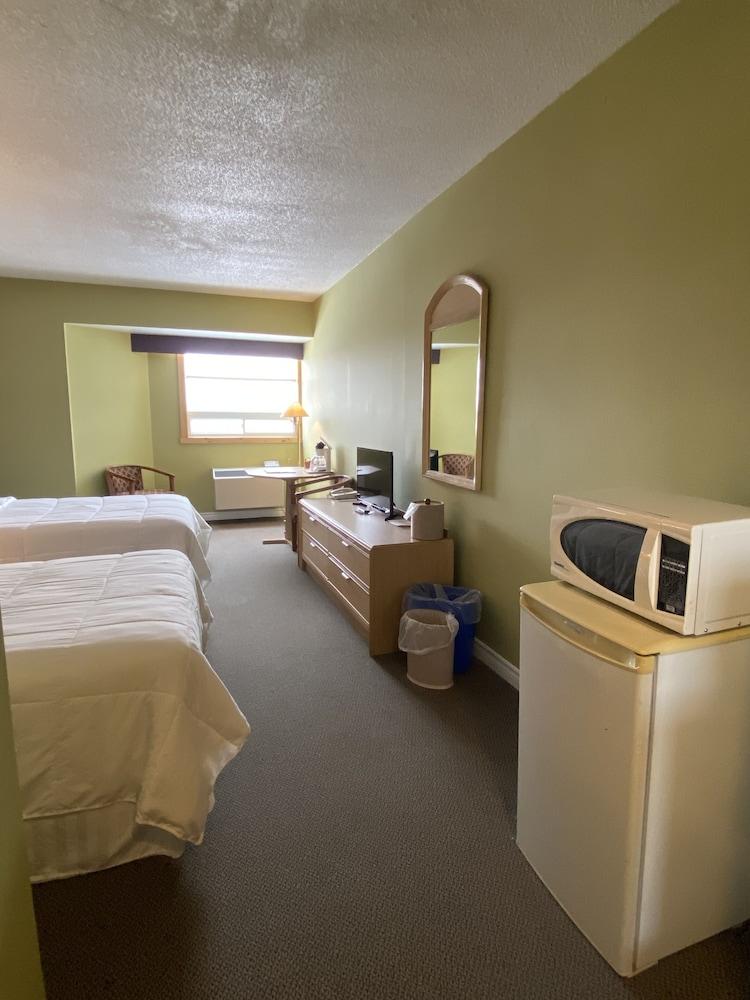 Riverside Resort & Conference Centre