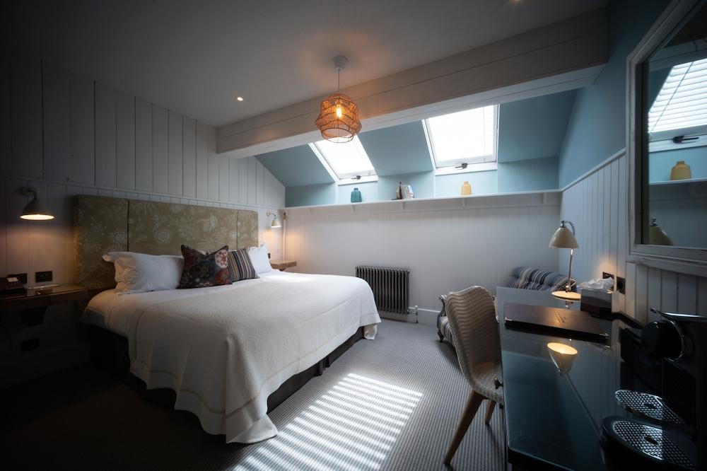 Eleven Didsbury Park