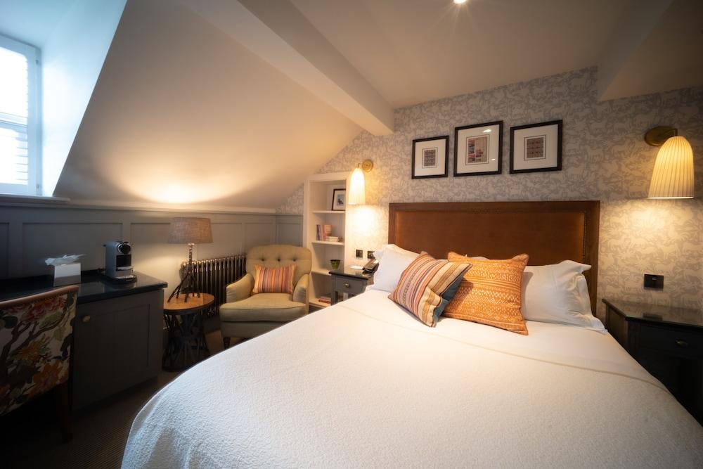 Eleven Didsbury Park