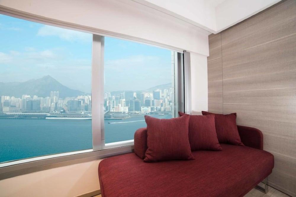 Harbour Plaza North Point