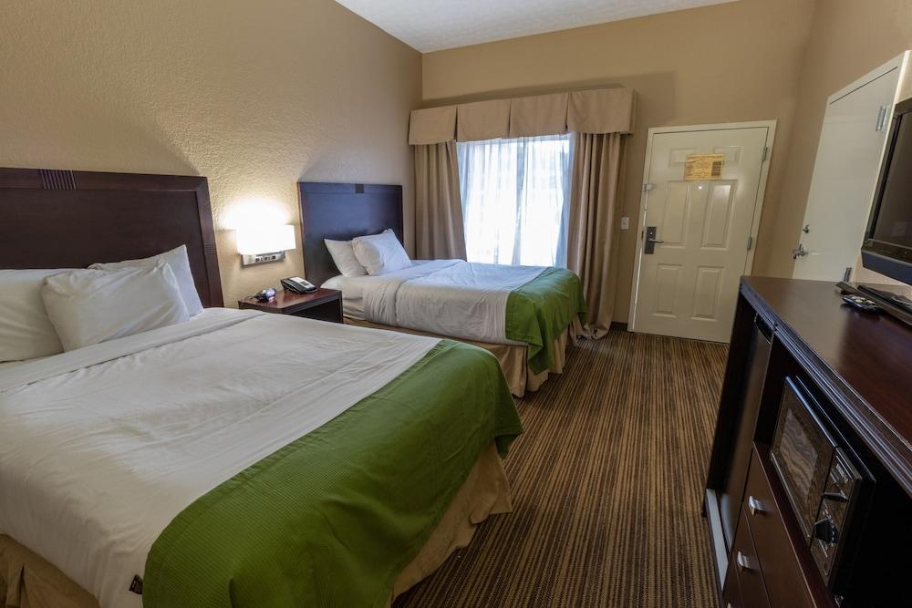 Baymont by Wyndham Crestview