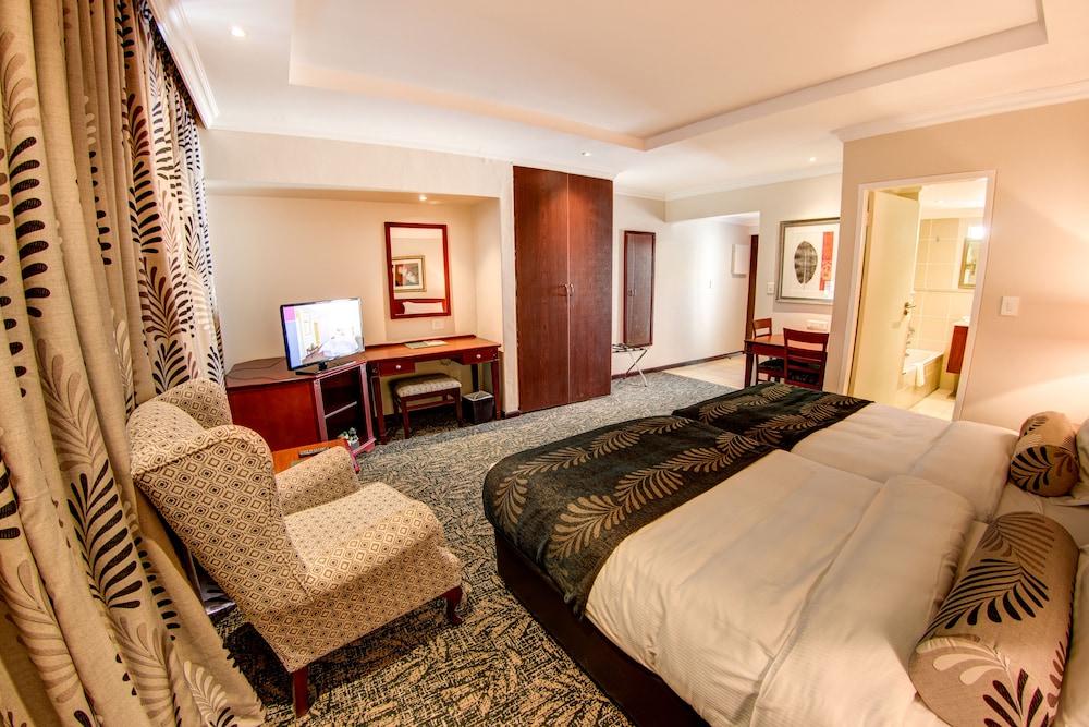 Courtyard Hotel Sandton