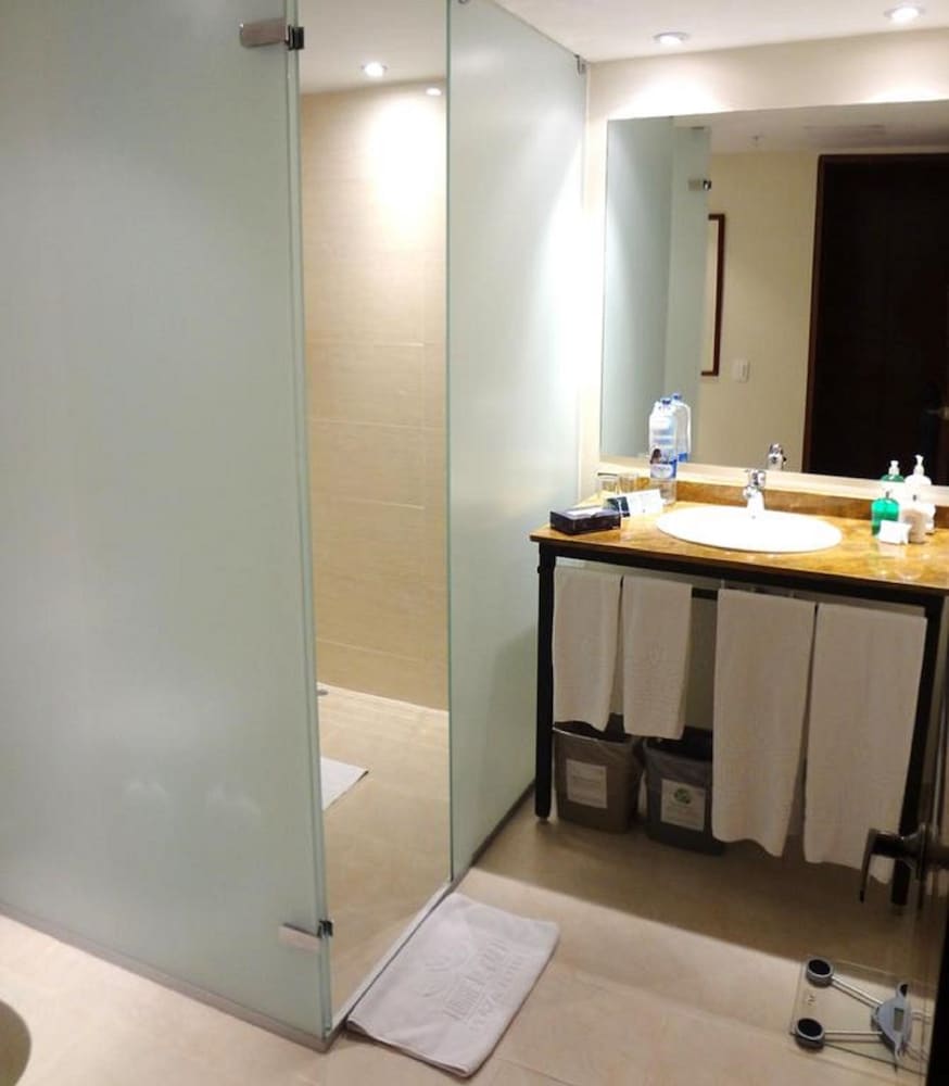 Torre De Cali Plaza Hotel