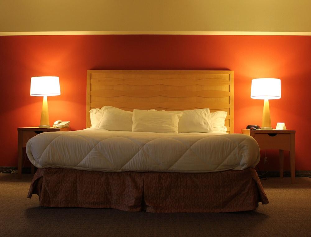 Avalon Hotel & Conference Center