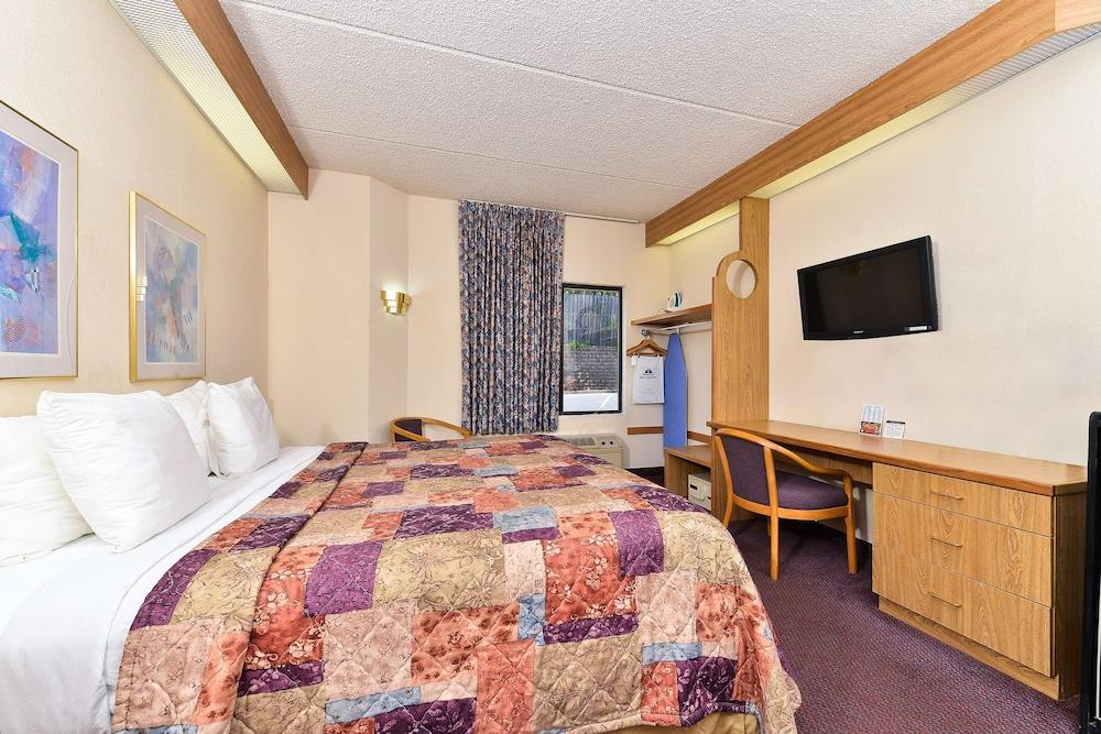 Americas Best Value Inn & Suites Morrow Atlanta