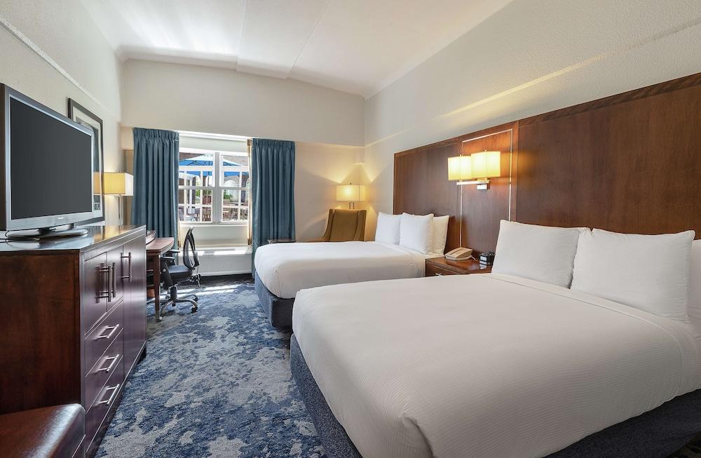 Doubletree by Hilton Cape Cod - Hyannis