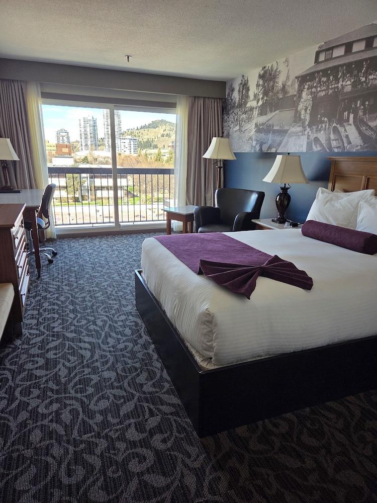 The Royal Anne Hotel