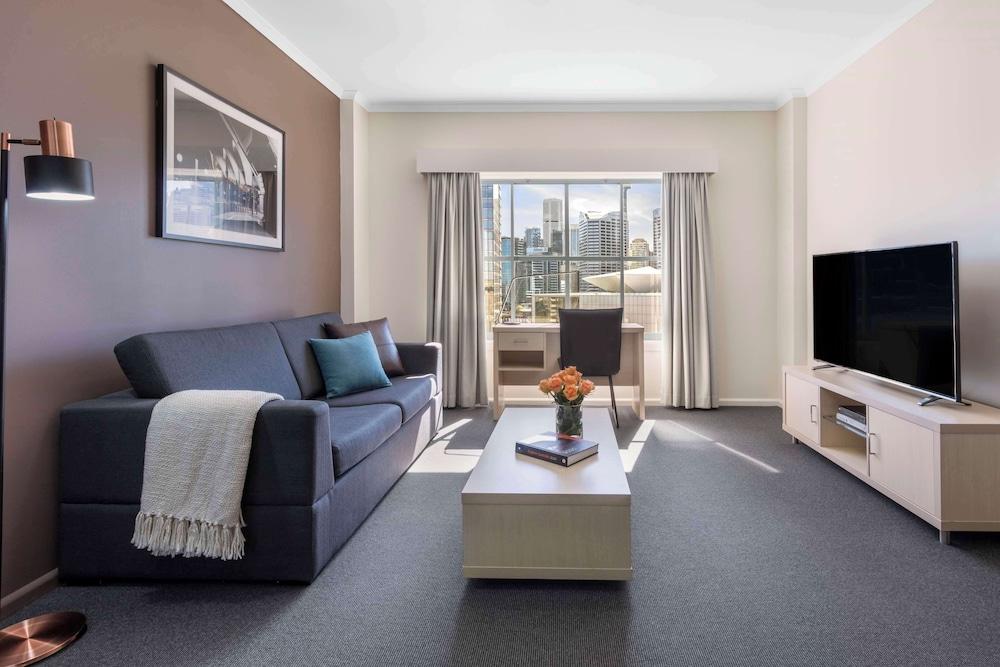 Oaks Sydney Goldsbrough Suites