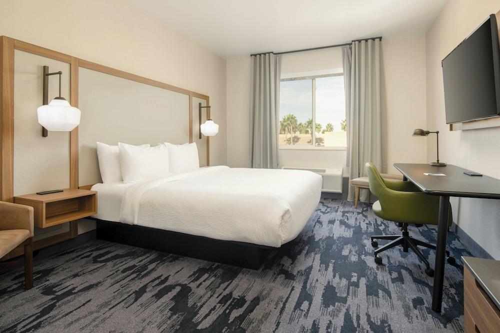 Fairfield Inn & Suites by Marriott Scottsdale Old Town