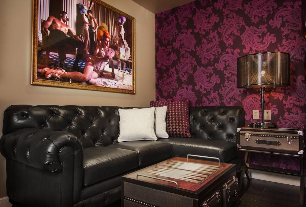 The Cromwell- A Caesars Rewards Destination