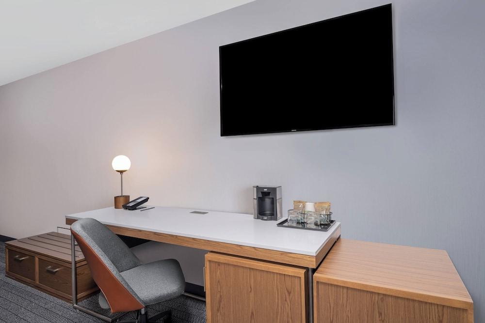 Courtyard by Marriott Austin South