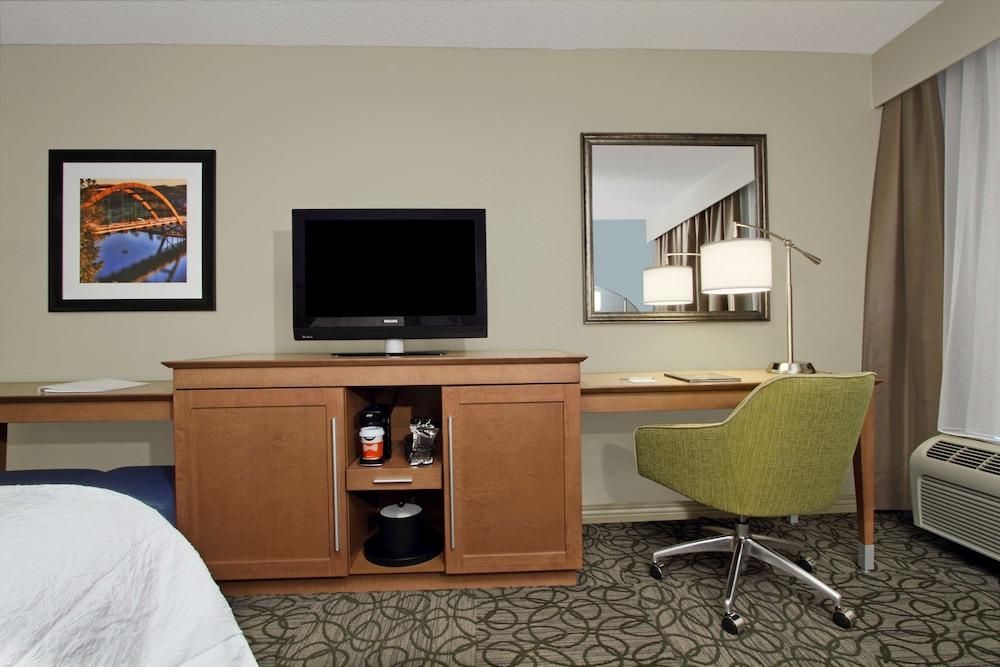 Hampton Inn Austin/Airport Area South