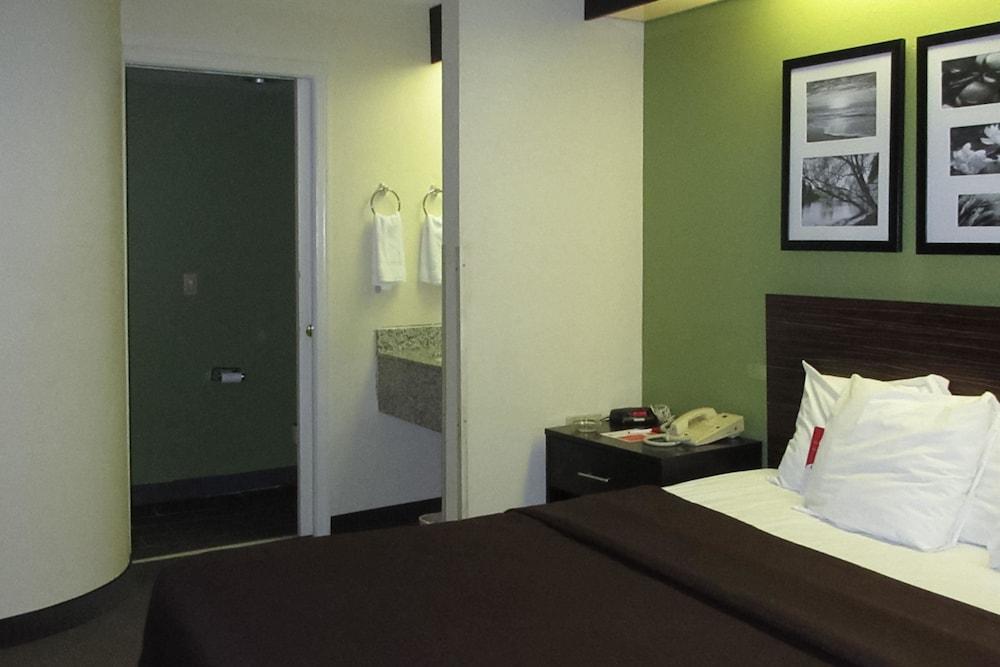 Rodeway Inn Albany South