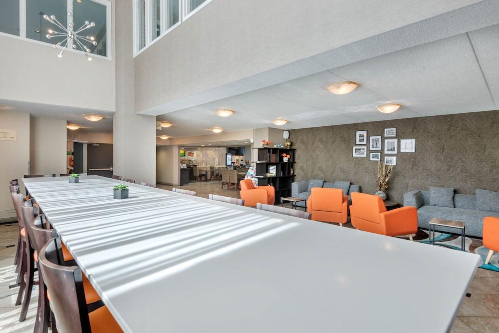 Quality Inn & Suites - Toronto West