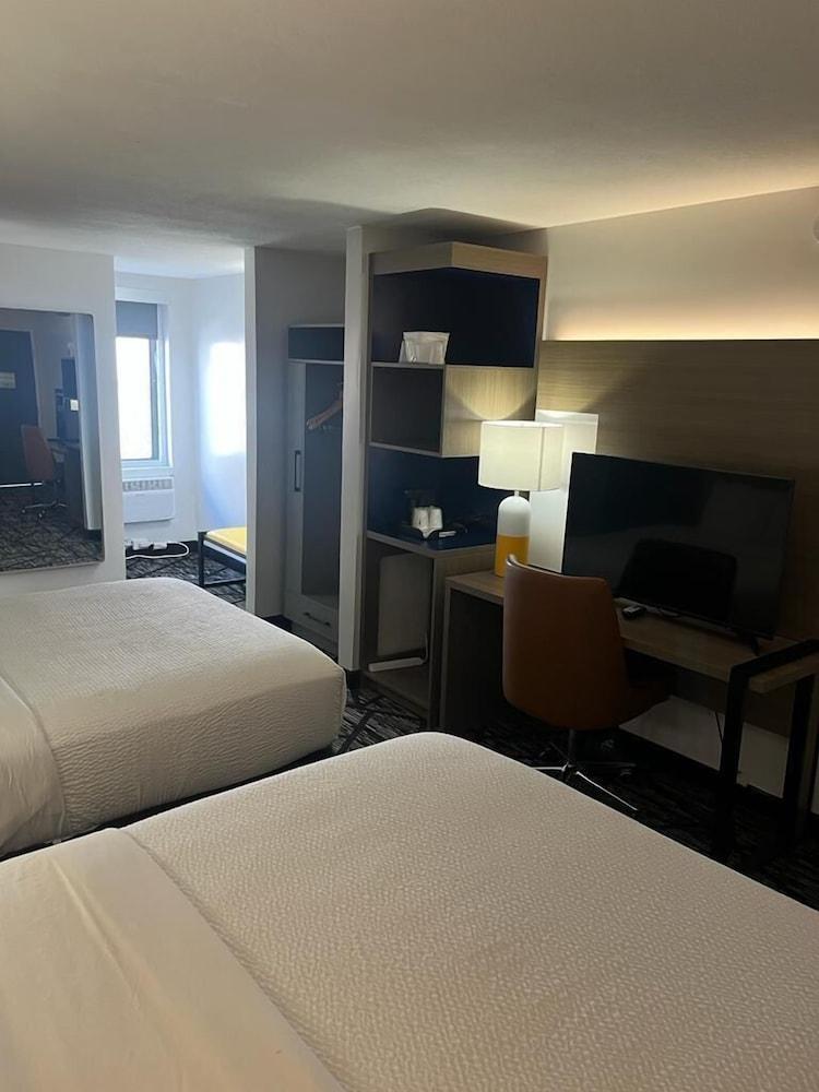 Comfort Inn Kansas City Midtown