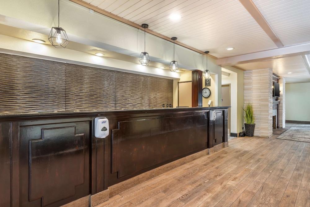 Best Western John Muir Inn