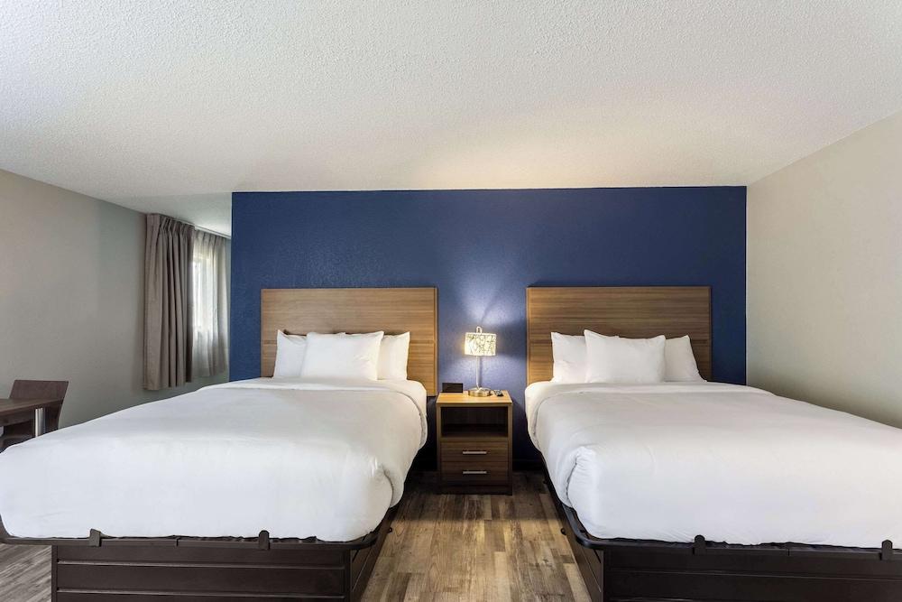 MainStay Suites Bourbonnais - Kankakee