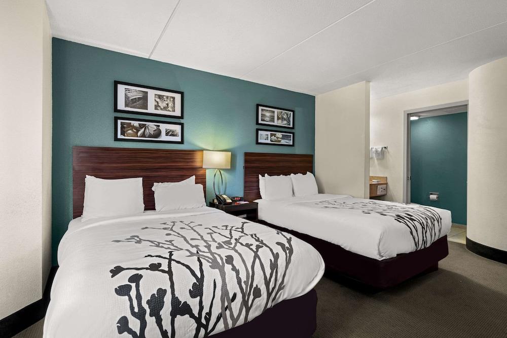 Sleep Inn Wilmington near University