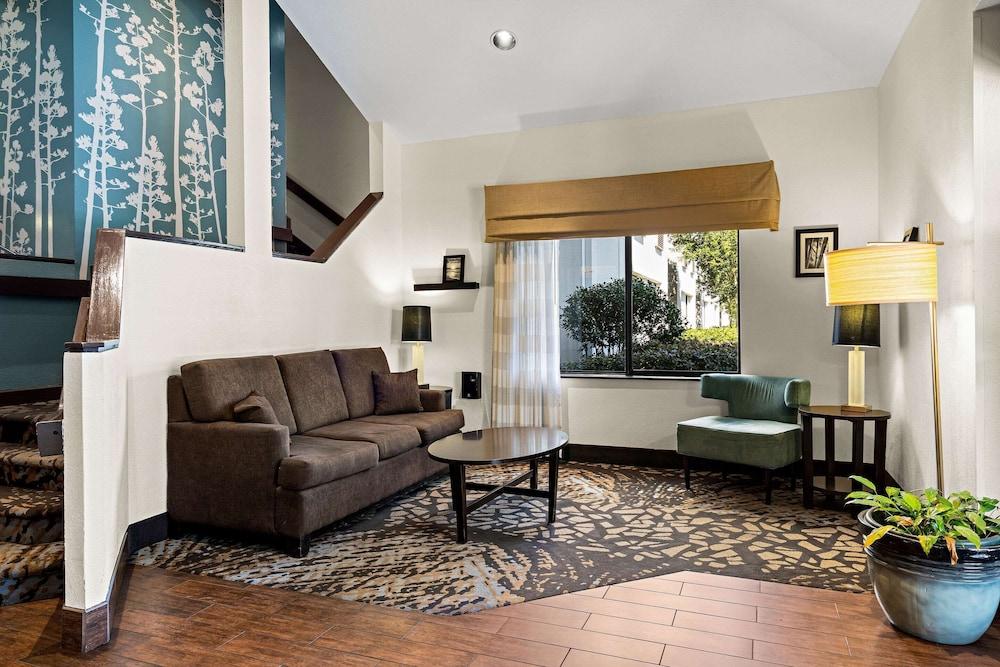 Sleep Inn Wilmington near University