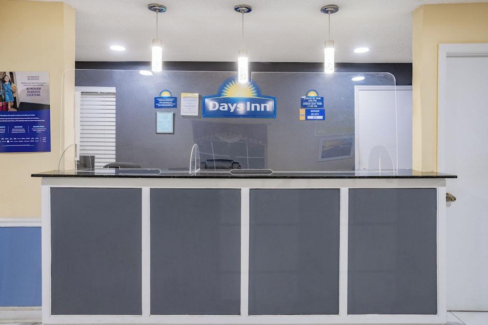 Days Inn by Wyndham Barnwell