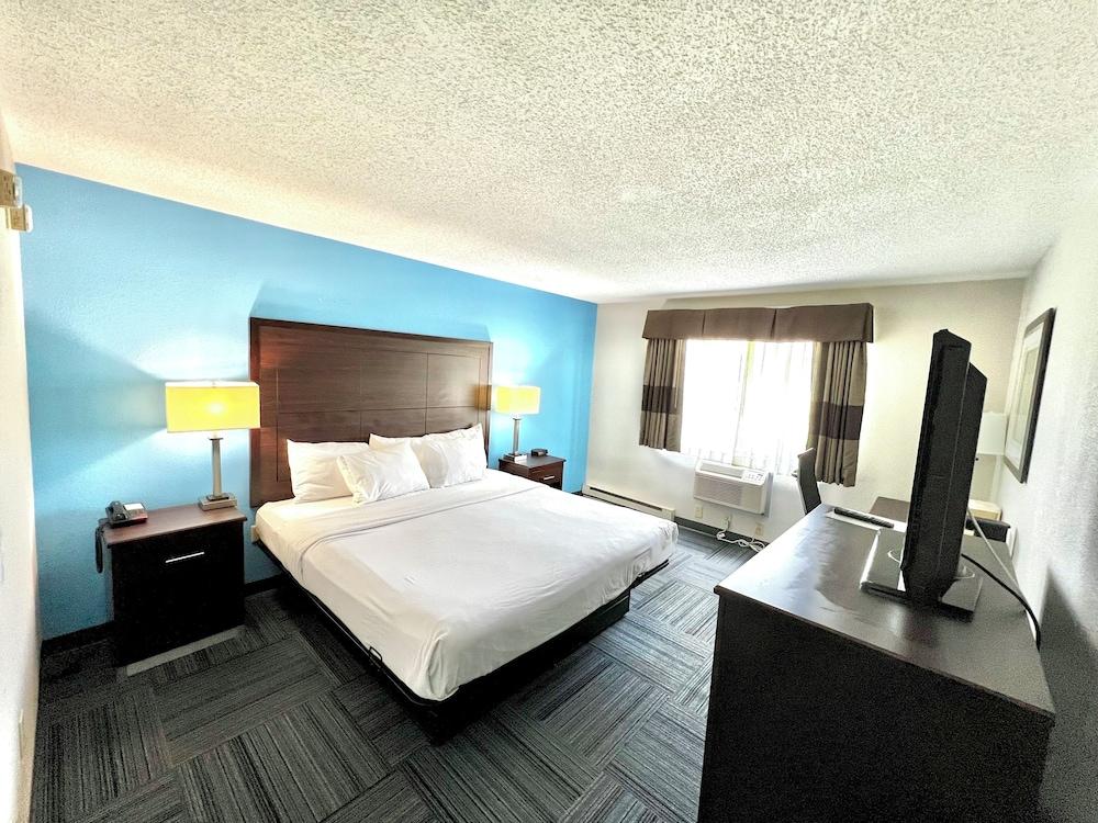 Baymont by Wyndham Marinette