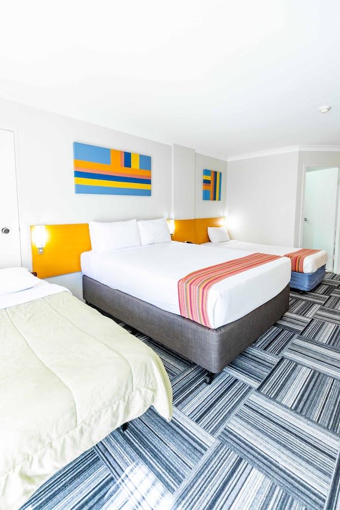 Paradise Resort Gold Coast