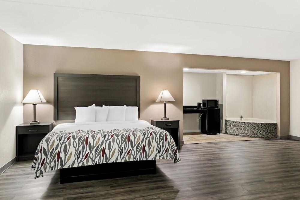 Red Roof Inn & Suites Duncan